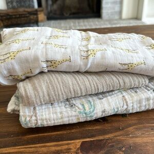Baby swaddles/blanket
